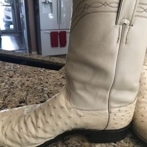Justin Mens Ostrich Boots Size 12 D  Cream Color